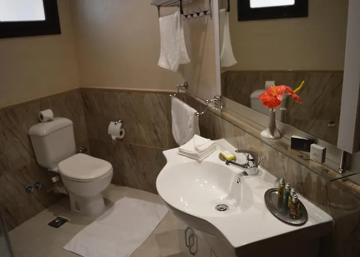 Otel Sky View 3*