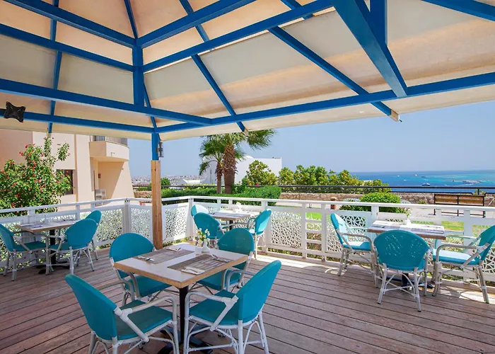 Otel Sky View 3*